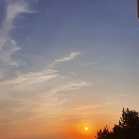 The Sunset View アパート *